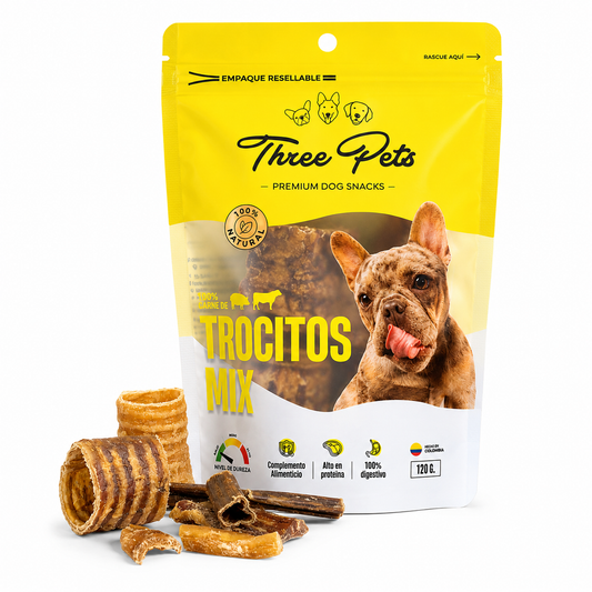 Empaque de snack natural Three Pets Trocitos Mix con res y pollo para perros